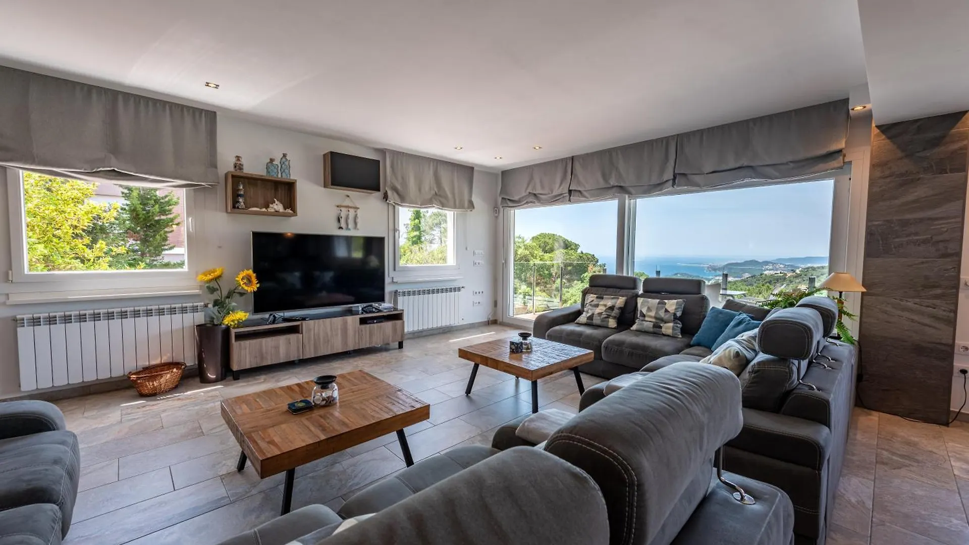 Costa Brava Holidays Villa Mimosa Sea View And Luxe Lloret de Mar 0*,  Spain