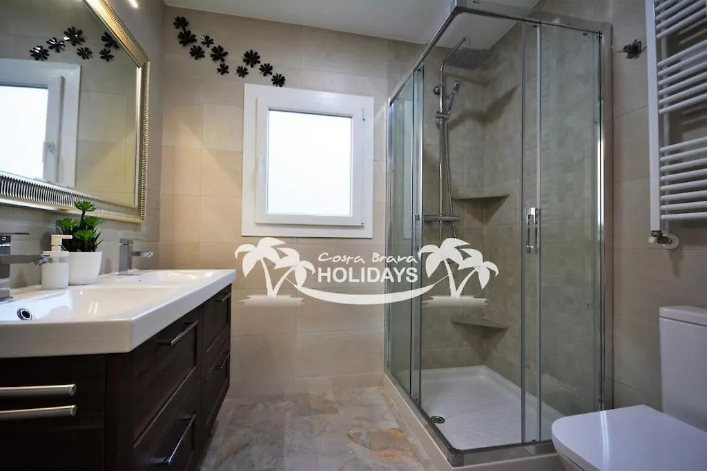 Costa Brava Holidays Villa Mimosa Sea View And Luxe Lloret de Mar